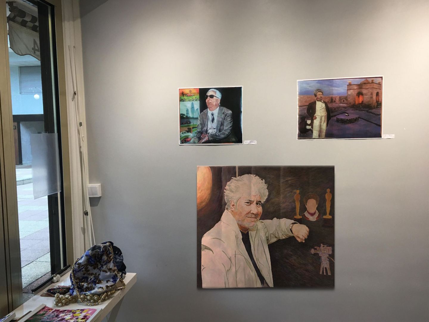 Цвета без границ – парижская публика в восторге от работ азербайджанских художников (ФОТО)