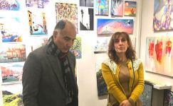 Цвета без границ – парижская публика в восторге от работ азербайджанских художников (ФОТО)