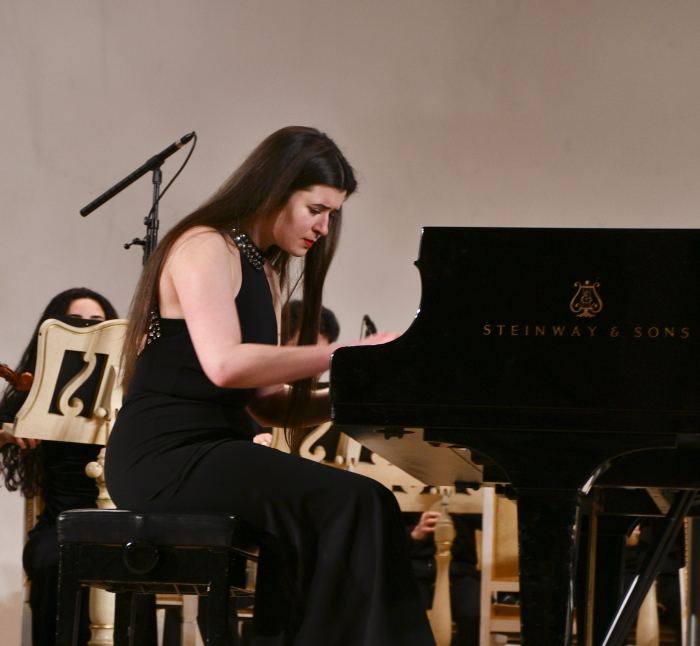 Праздник музыки в Баку, или Когда солирует Нармин Наджафли (ФОТО)