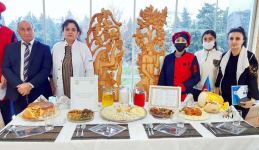 Юбилей с вкусняшками! В Баку прошел праздник национальных блюд (ФОТО)