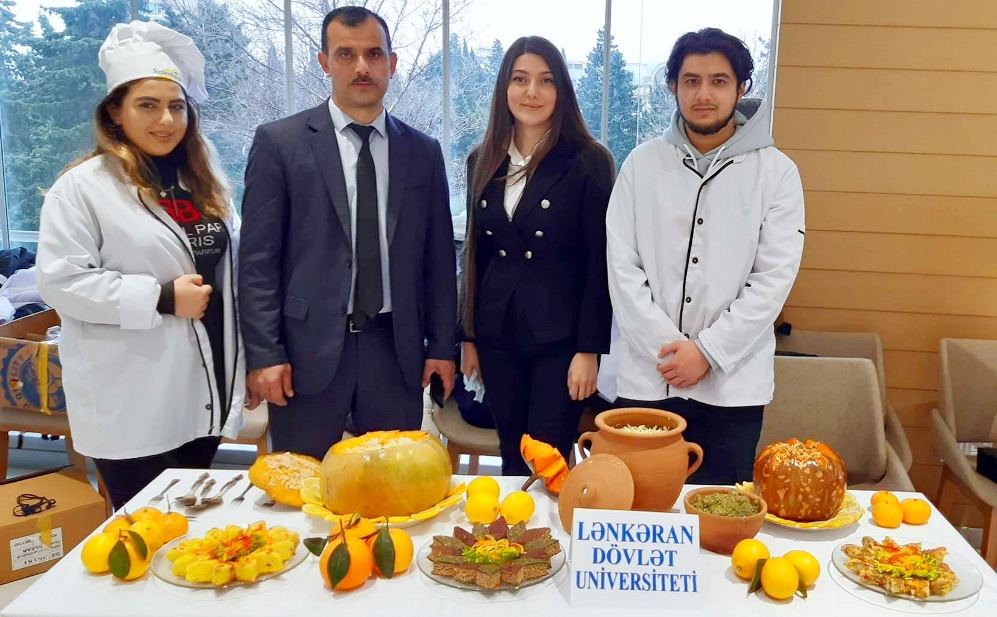 Юбилей с вкусняшками! В Баку прошел праздник национальных блюд (ФОТО)