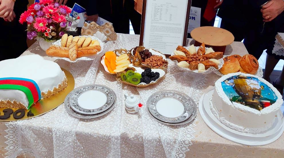 Юбилей с вкусняшками! В Баку прошел праздник национальных блюд (ФОТО)