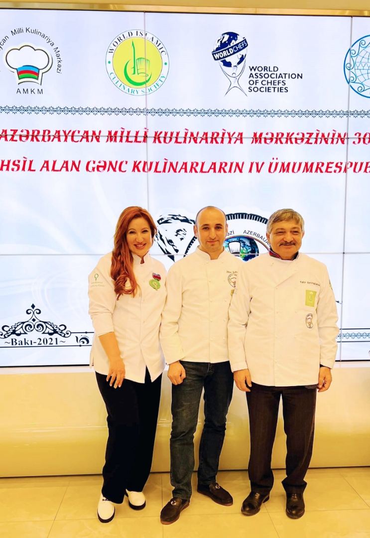 Юбилей с вкусняшками! В Баку прошел праздник национальных блюд (ФОТО)