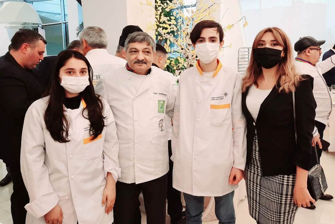 Юбилей с вкусняшками! В Баку прошел праздник национальных блюд (ФОТО)