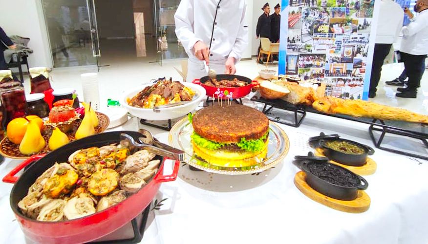 Юбилей с вкусняшками! В Баку прошел праздник национальных блюд (ФОТО)