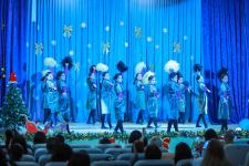 Новогодний праздник в Баку с песнями и танцами, сказочными персонажами (ВИДЕО, ФОТО)