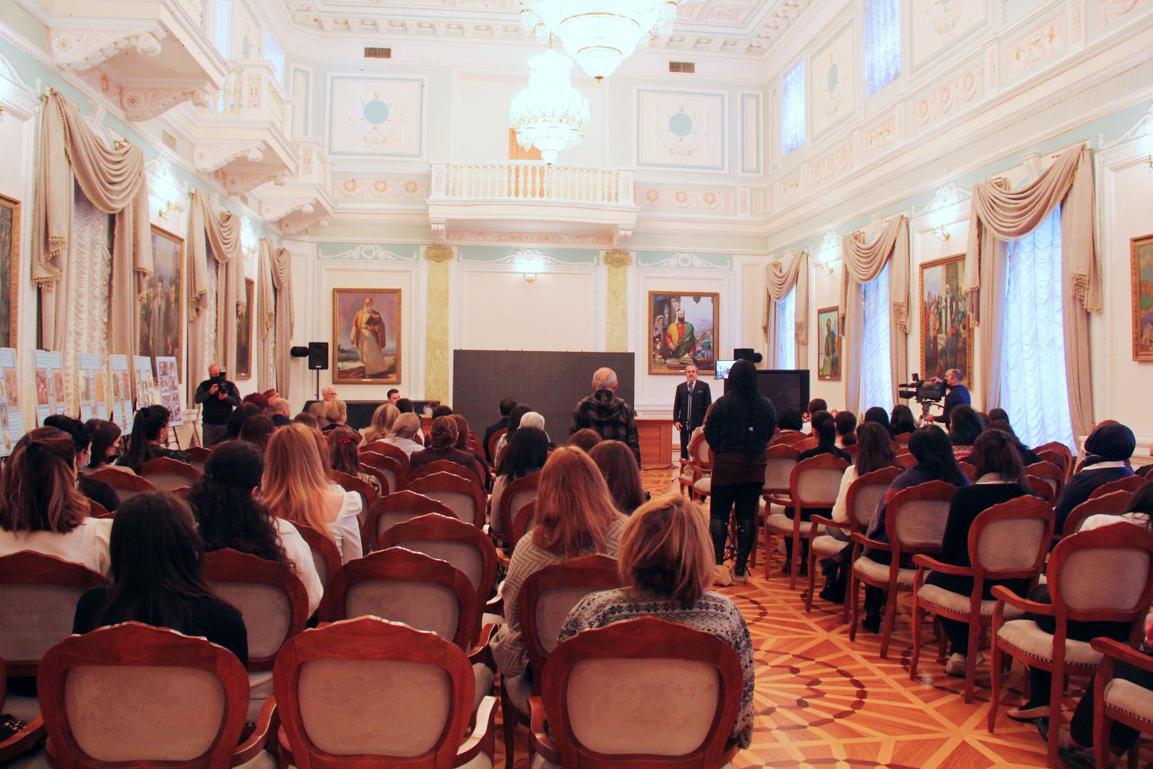 В Музее Низами Гянджеви состоялась презентация проекта Gülüm romansı в честь 880-летия великого поэта  (ВИДЕО, ФОТО)