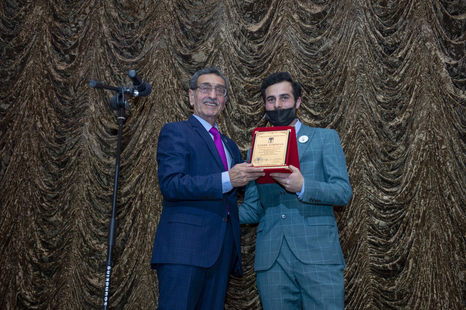 Азербайджанский театр кукол отметил юбилей красочной программой и наградами (ВИДЕО, ФОТО)