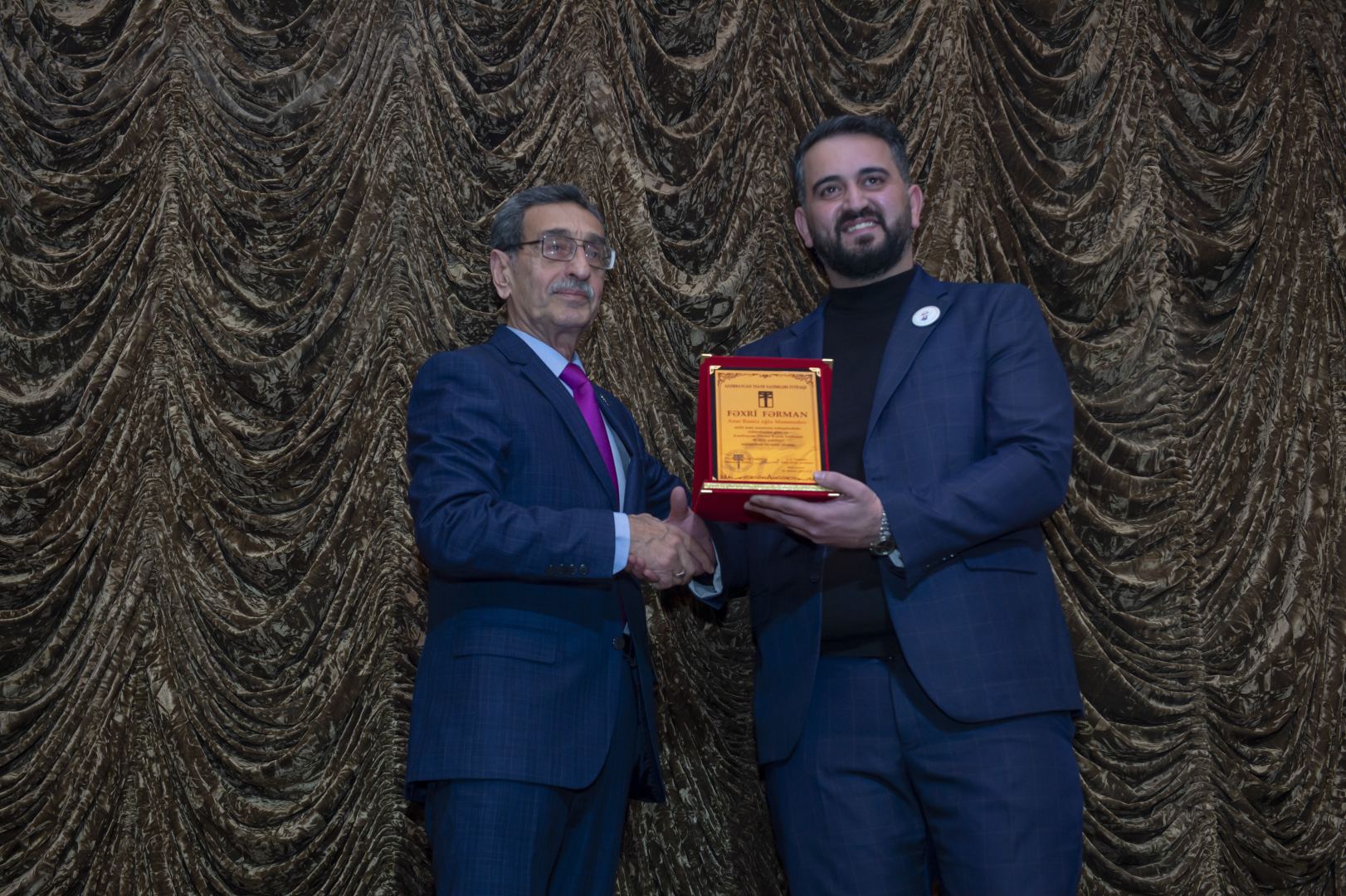 Азербайджанский театр кукол отметил юбилей красочной программой и наградами (ВИДЕО, ФОТО)