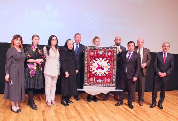 Этот ковер "Карабах" соткан всем Азербайджаном! Состоялась презентация грандиозного проекта Qarabağ ilmələrdə (ФОТО)