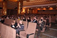 Этот ковер "Карабах" соткан всем Азербайджаном! Состоялась презентация грандиозного проекта Qarabağ ilmələrdə (ФОТО)