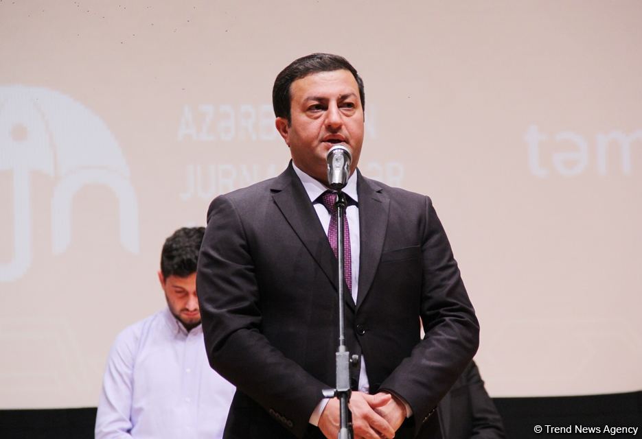 Этот ковер "Карабах" соткан всем Азербайджаном! Состоялась презентация грандиозного проекта Qarabağ ilmələrdə (ФОТО)