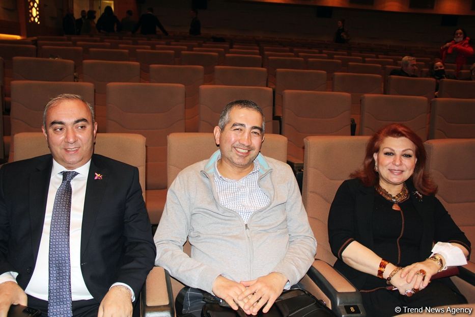 Этот ковер "Карабах" соткан всем Азербайджаном! Состоялась презентация грандиозного проекта Qarabağ ilmələrdə (ФОТО)