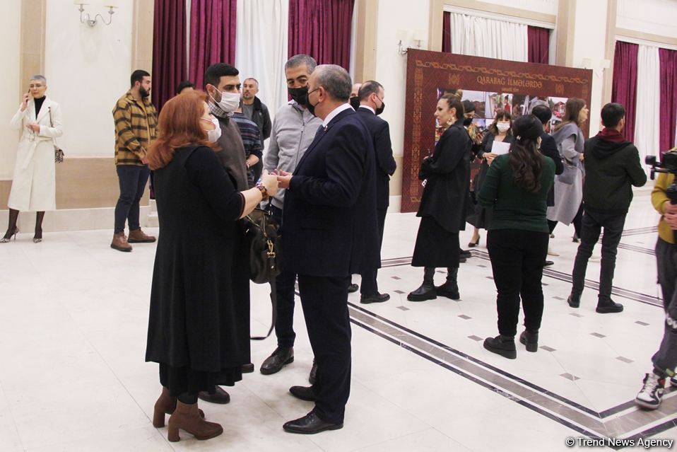 Этот ковер "Карабах" соткан всем Азербайджаном! Состоялась презентация грандиозного проекта Qarabağ ilmələrdə (ФОТО)