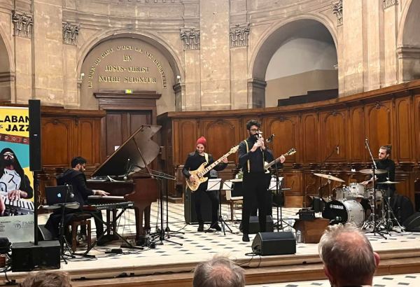 Азербайджанский этно-джаз прозвучал в протестантском храме Луврской оратории в Париже (ВИДЕО/ФОТО)