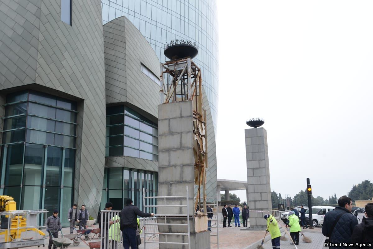 Перед Flame Towers в Баку прогремел взрыв (ФОТО/ВИДЕО)