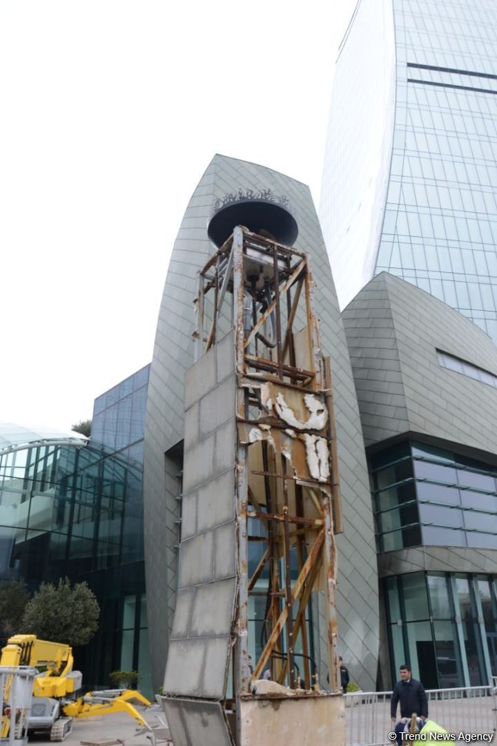 Перед Flame Towers в Баку прогремел взрыв (ФОТО/ВИДЕО)