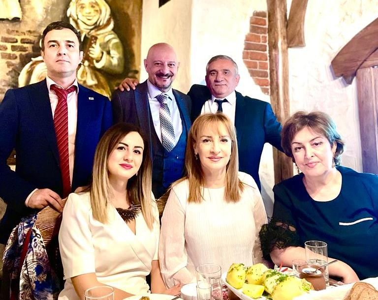 Такси на Дубровку вызывали? Веселый юбилей Эльчина Иманова (ВИДЕО, ФОТО)