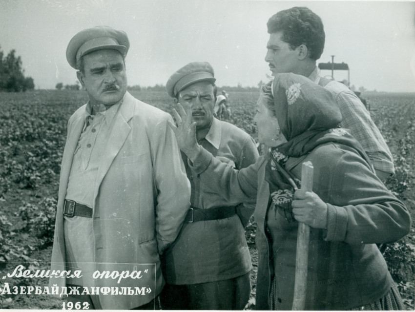 Как азербайджанским колхозникам в еду подливали  нефть, или Когда плачут кони...  (ФОТО)