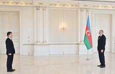 Президент Ильхам Алиев принял верительные грамоты новоназначенного посла Республики Корея (ФОТО/ВИДЕО)