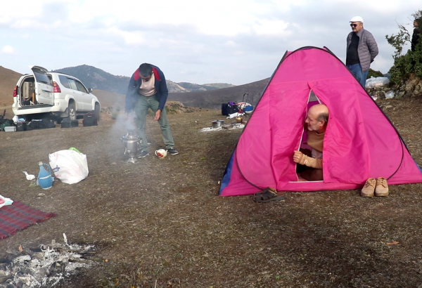 Он уединился в горах Азербайджана, чтобы здесь встретить свою смерть… (ФОТО)