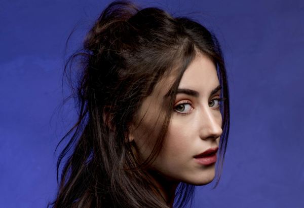 Звезда турецкого кино Хазал Кая приедет в Баку (ФОТО)