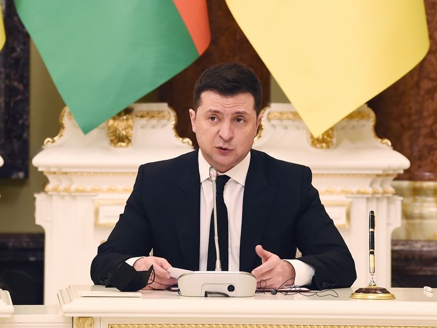 Президент Ильхам Алиев и Президент Володимир Зеленский выступили с заявлениями для печати (ФОТО/ВИДЕО) (версия 2)