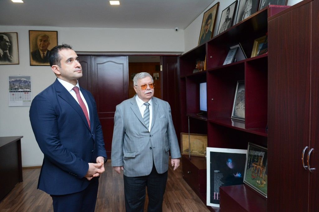 Первый замминистра культуры встретился с молодыми азербайджанскими актерами (ФОТО)