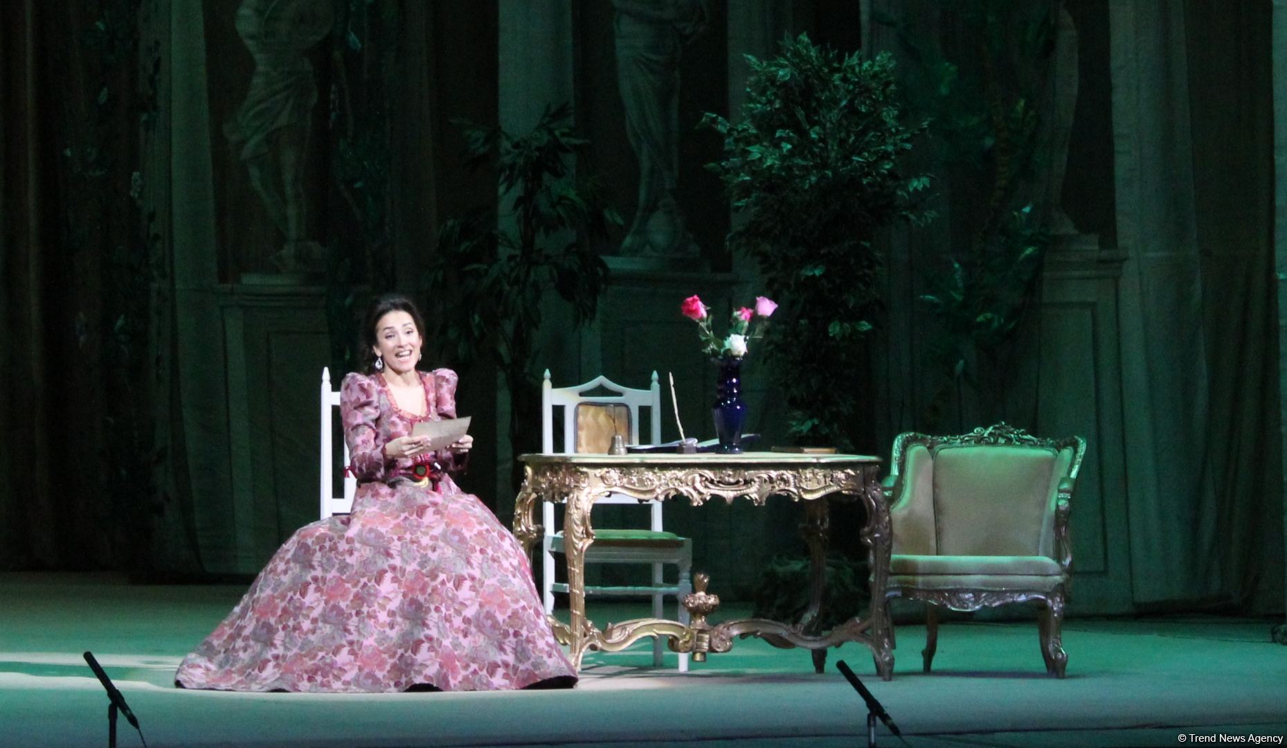 Рамиль Гасымов и Инара Бабаева оказались в Париже XIX века, или Как разрушились мечты о счастье (ФОТО/ВИДЕО)