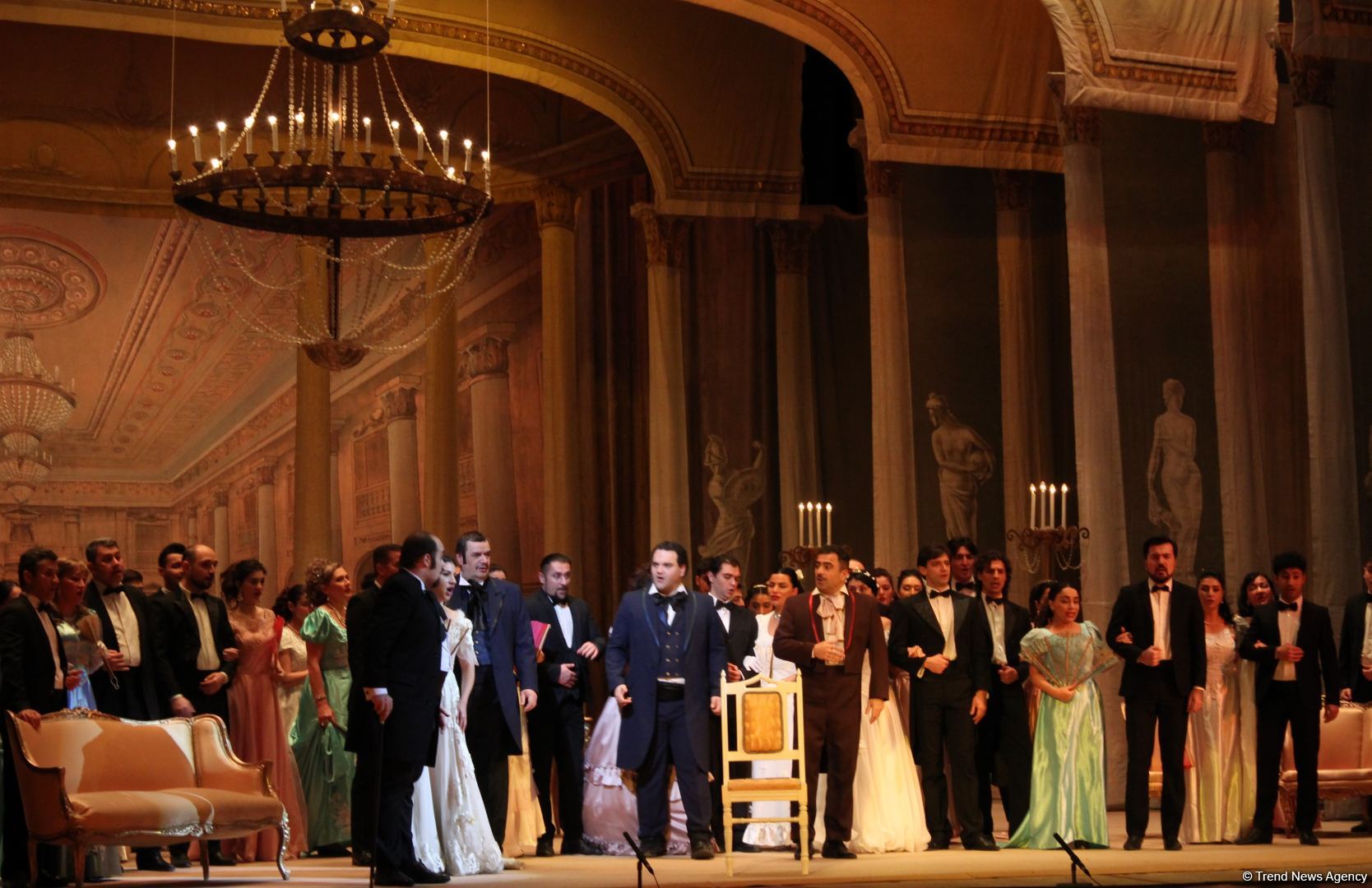 Рамиль Гасымов и Инара Бабаева оказались в Париже XIX века, или Как разрушились мечты о счастье (ФОТО/ВИДЕО)