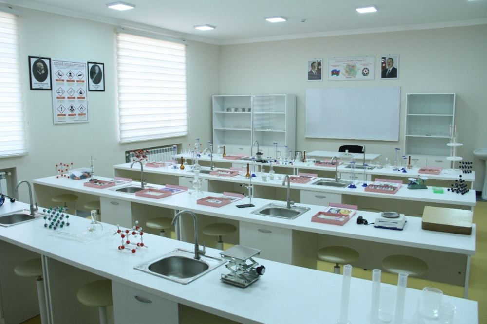 В Газахе по инициативе Фонда Гейдара Алиева построено новое здание школы (ФОТО)