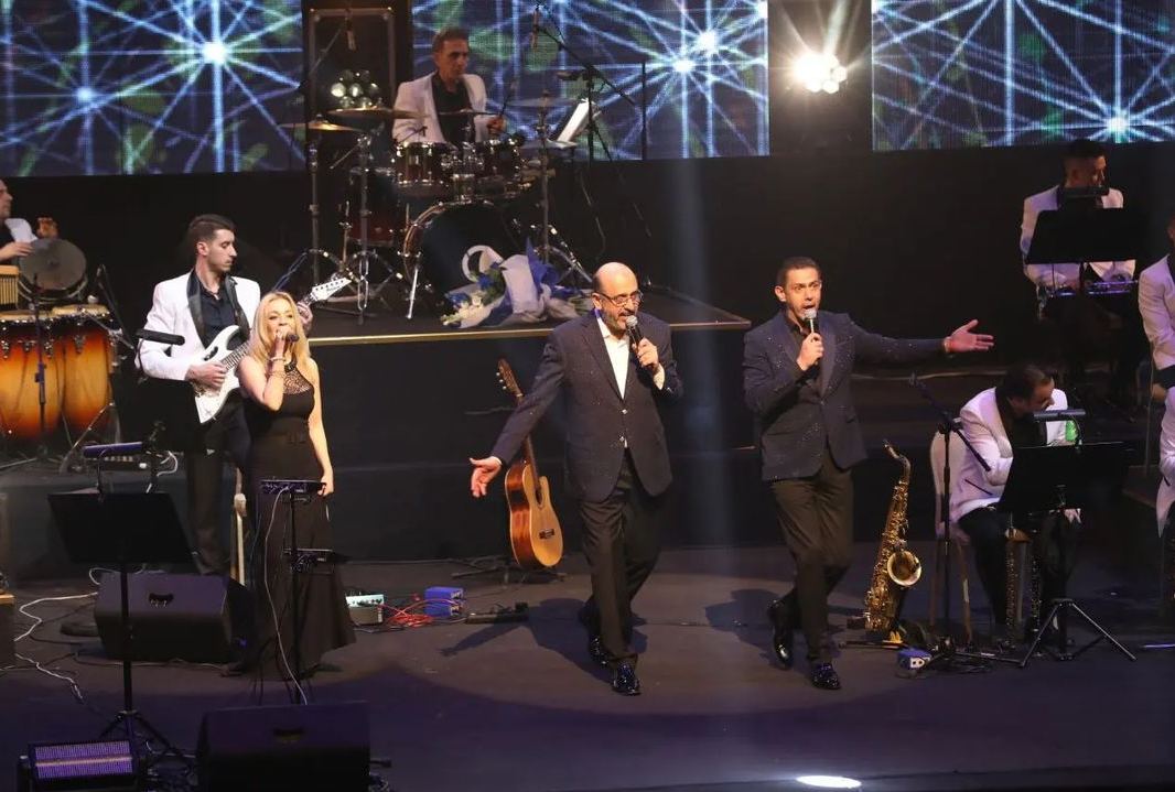 Аншлаг! Горячие зимние вечера Эйюба Ягубова – про улицы и дворы Баку, дружбу и любовь (ВИДЕО, ФОТО)