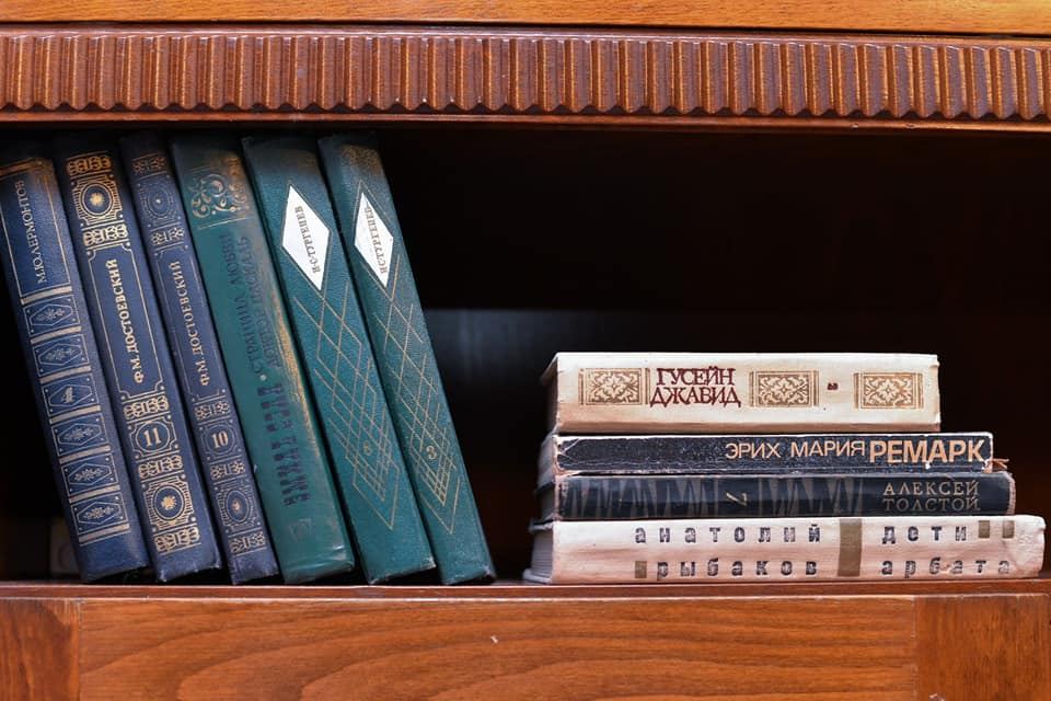 В Ичери шехер создан макет дома, декорированный в стиле 90-х (ФОТО)