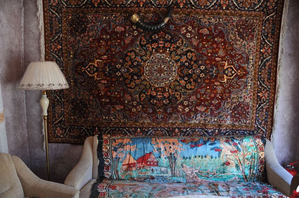 В Ичери шехер создан макет дома, декорированный в стиле 90-х (ФОТО)