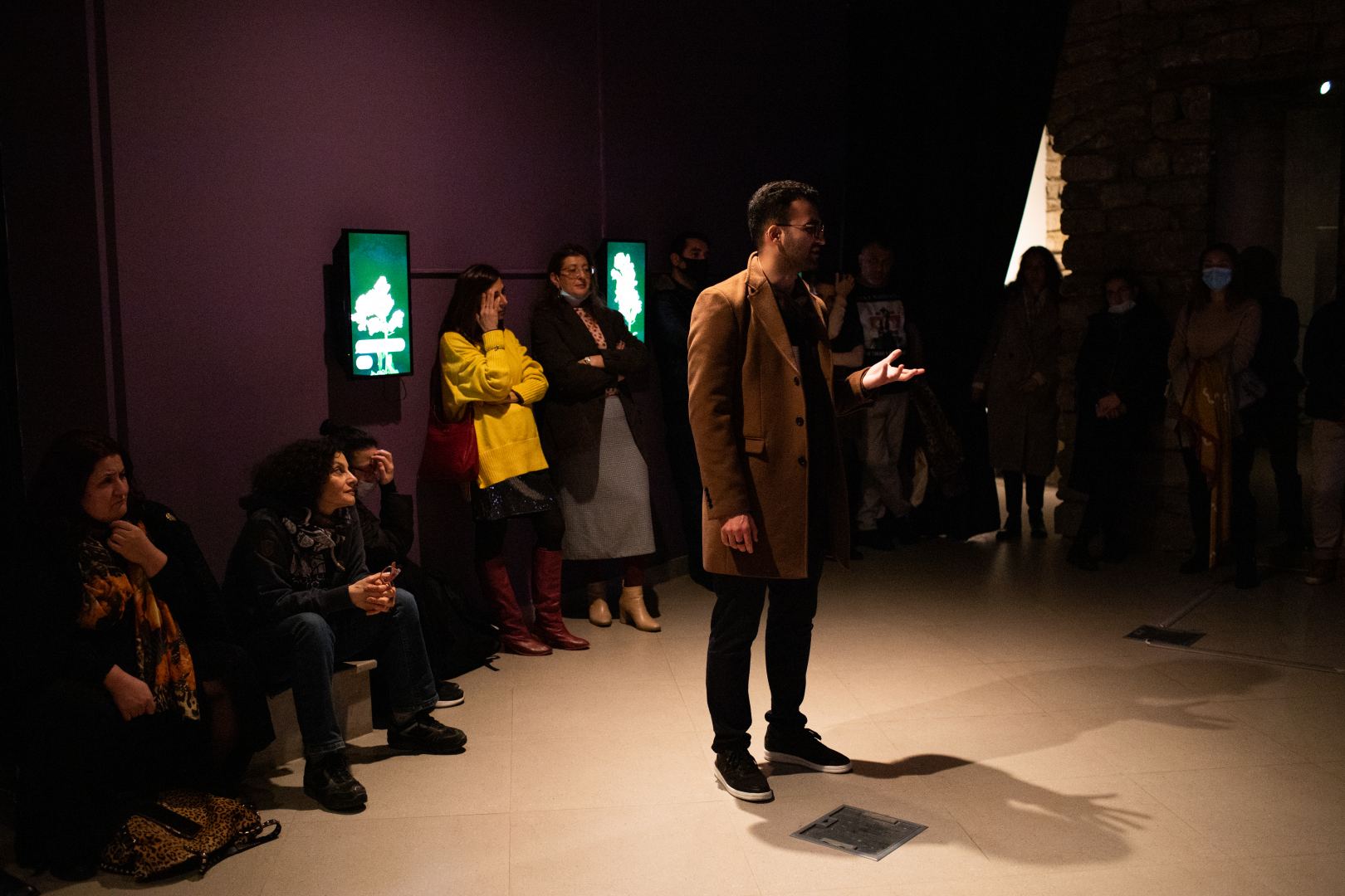 В ARTIM состоялась премьера необычного спектакля "Попутчик по дороге в ад" в различных языковых вариациях (ВИДЕО, ФОТО)