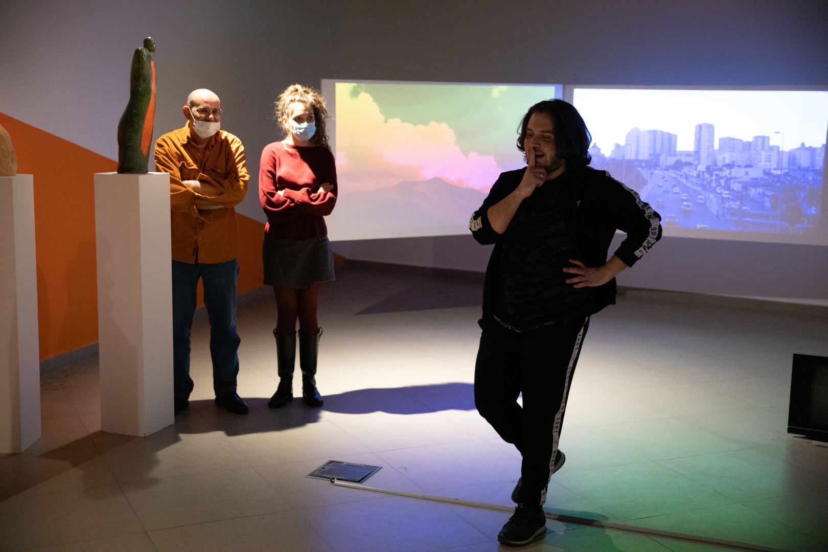 В ARTIM состоялась премьера необычного спектакля "Попутчик по дороге в ад" в различных языковых вариациях (ВИДЕО, ФОТО)