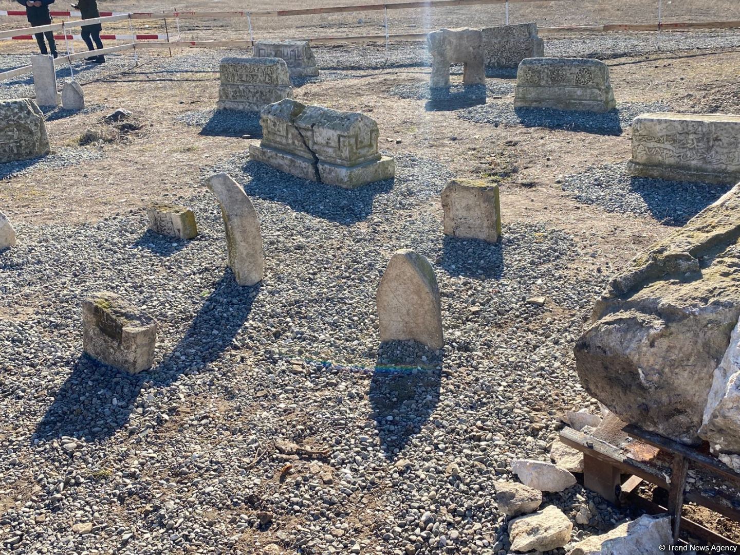 В Агдаме продемонстрируют поврежденные армянами исторические памятники (ФОТО)