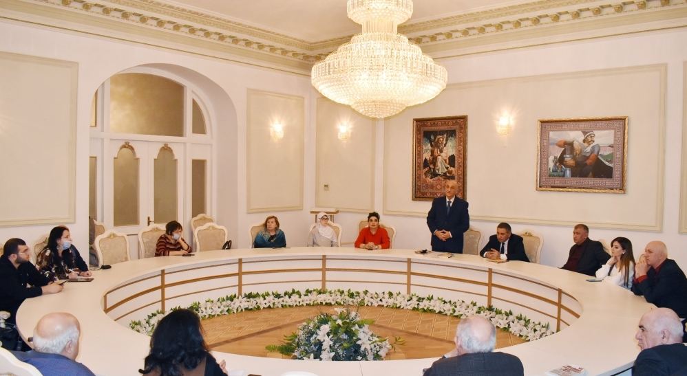 Мои стихи по-азербайджански звучат красивее, чем по-турецки… (ФОТО)