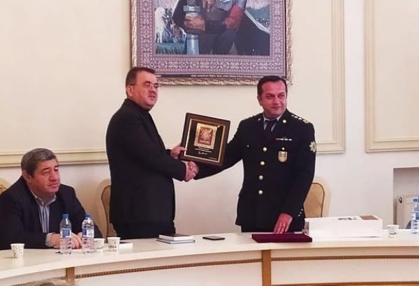 В Союзе писателей Азербайджана состоялась презентация исторического романа Юнуса Огуза "Uçurum"