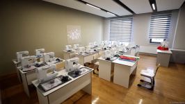 Жители поселка Бина выразили благодарность Президенту Ильхаму Алиеву и Первой леди Мехрибан Алиевой за создание Учебного и сервисного комплекса (ФОТО/ВИДЕО)