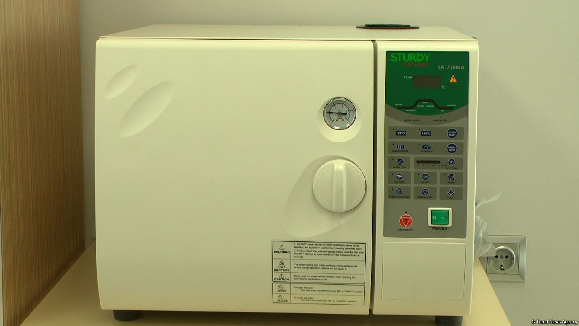 Жители поселка Бина выразили благодарность Президенту Ильхаму Алиеву и Первой леди Мехрибан Алиевой за создание Учебного и сервисного комплекса (ФОТО/ВИДЕО)