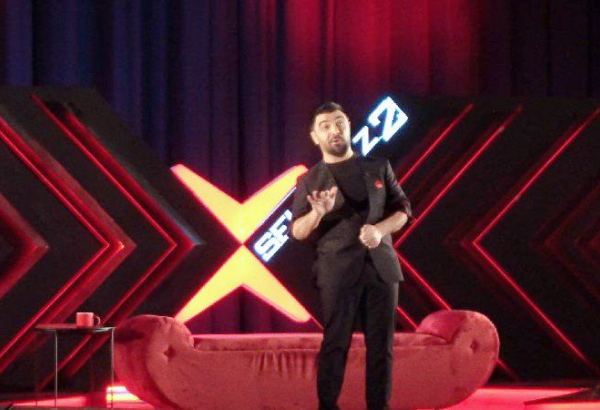 Азербайджанский актер нашел лучшее средство от коронавируса и для продления жизни (ФОТО)