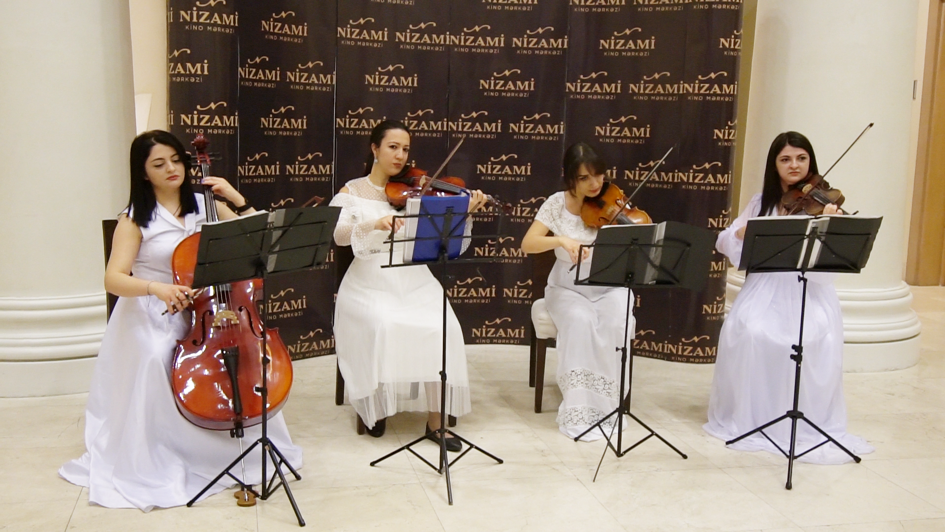 Азербайджанский актер нашел лучшее средство от коронавируса и для продления жизни (ФОТО)