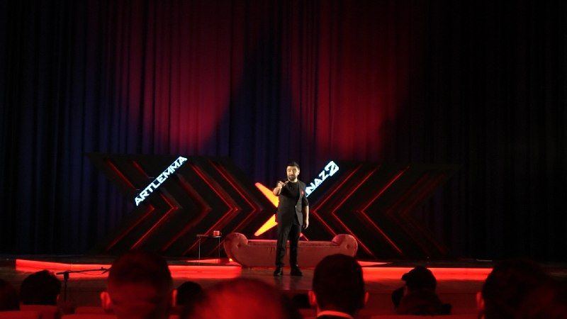 Стендап-шоу актера и юмориста Фярды Амина "Selfinaz 2"  во всех кинотеатрах (ВИДЕО, ФОТО)