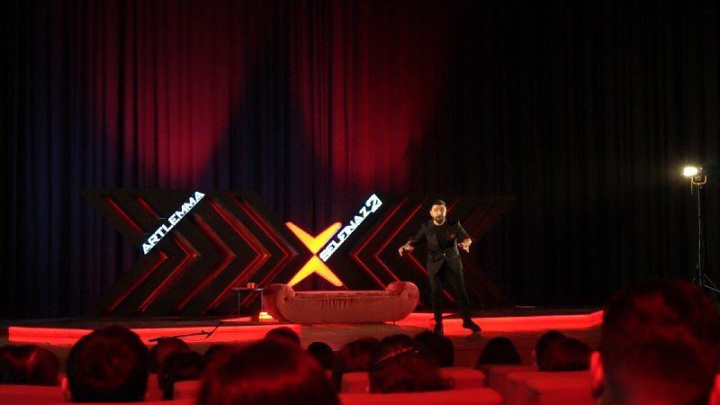 Стендап-шоу актера и юмориста Фярды Амина "Selfinaz 2"  во всех кинотеатрах (ВИДЕО, ФОТО)