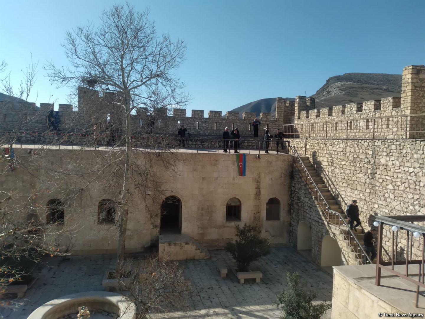 Очередной пассажирский автобус из Баку прибыл в Агдам (ФОТО)