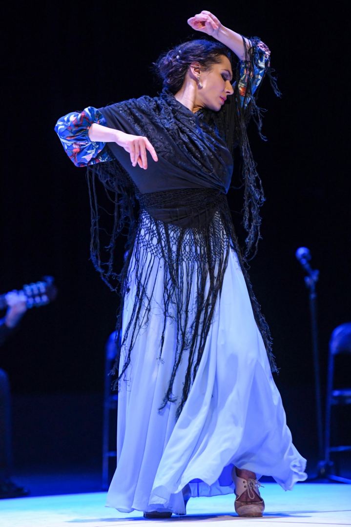 Музыка и самый страстный танец в мире - Легенда о влюблённых в Баку (ФОТО)