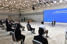 Президент Ильхам Алиев принял участие в Молодежном форуме, посвященном 25-летию Дня азербайджанской молодежи (ФОТО/ВИДЕО)