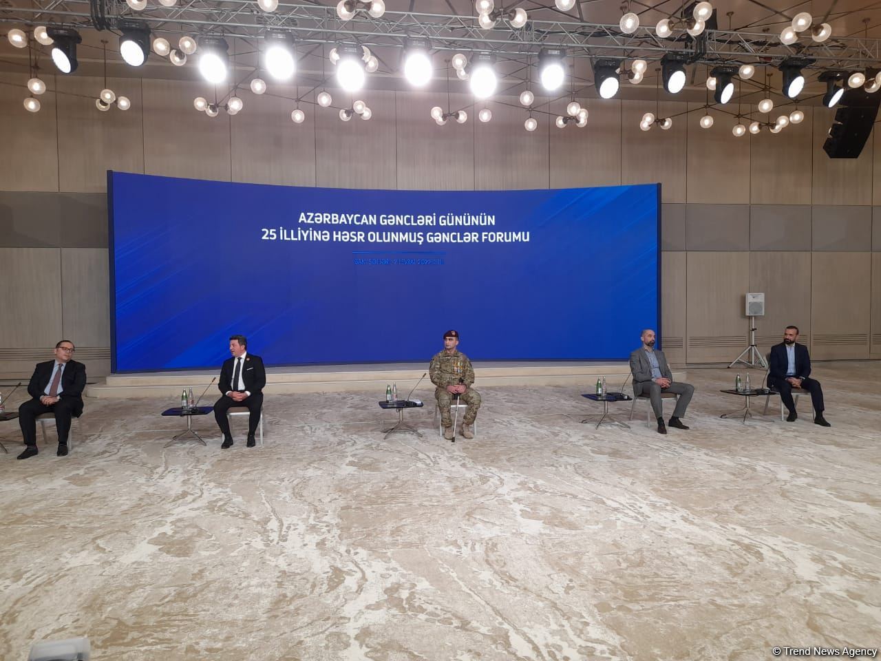 В Баку в рамках Молодежного форума состоялись панельные дискуссии  (ФОТО)