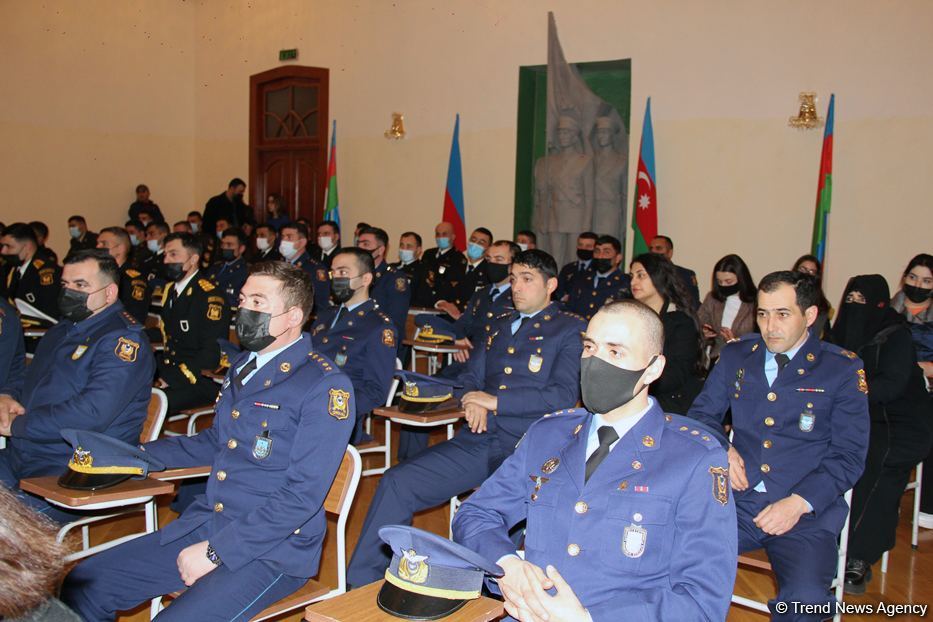 В Доме офицеров в Баку прошла презентация проекта, посвященного Национальному герою Мубаризу Ибрагимову (ФОТО)